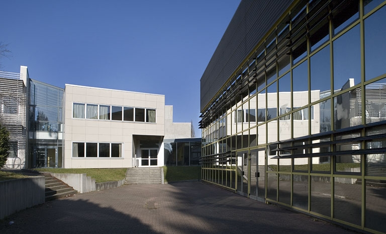 Vue de la façade antérieure bâtiment B. © Yves Sancey / Région Bourgogne-Franche-Comté, Inventaire du patrimoine - 2007