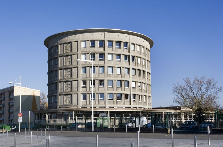 Bâtiment D. Tour internat. © Yves Sancey / Région Bourgogne-Franche-Comté, Inventaire du patrimoine - 2007