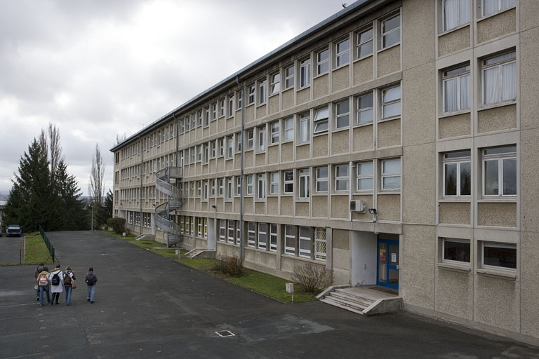Vue façade latérale bâtiment D. © Yves Sancey / Région Bourgogne-Franche-Comté, Inventaire du patrimoine - 2007