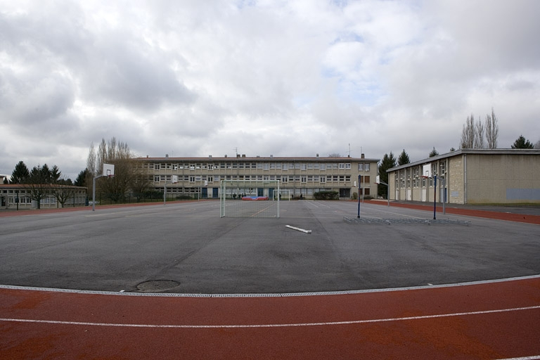Vue d'ensemble bâtiment F2 et C. © Yves Sancey / Région Bourgogne-Franche-Comté, Inventaire du patrimoine - 2007