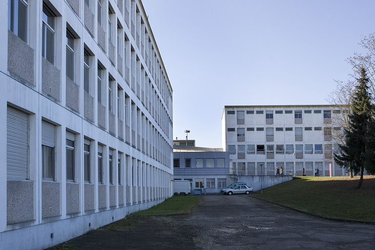 Bâtiment C et D. Vue des façades postérieures. © Yves Sancey / Région Bourgogne-Franche-Comté, Inventaire du patrimoine - 2007