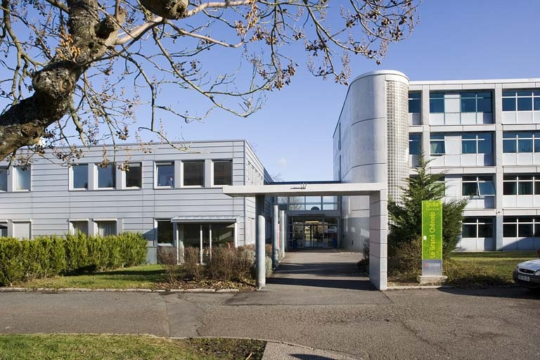 Vue de l'entrée principale. © Yves Sancey / Région Bourgogne-Franche-Comté, Inventaire du patrimoine - 2007