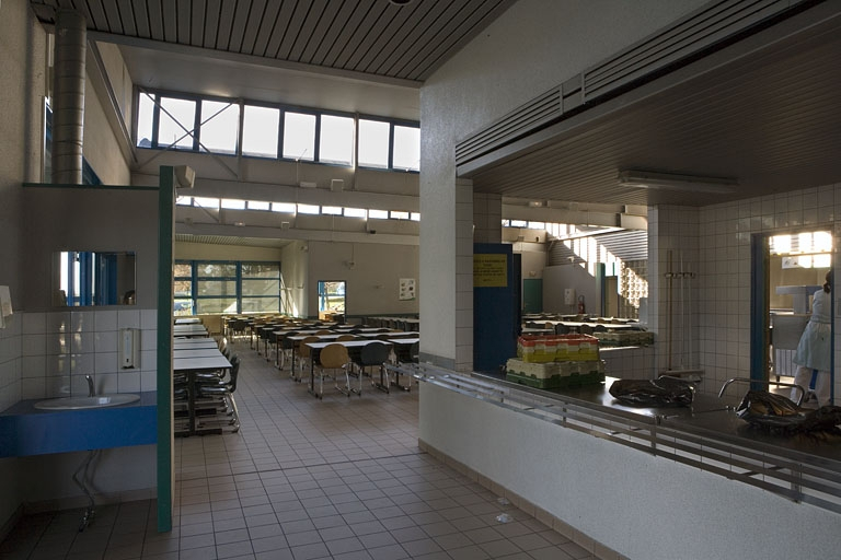 Bâtiment R. Vue de la salle de restauration. © Yves Sancey / Région Bourgogne-Franche-Comté, Inventaire du patrimoine - 2007