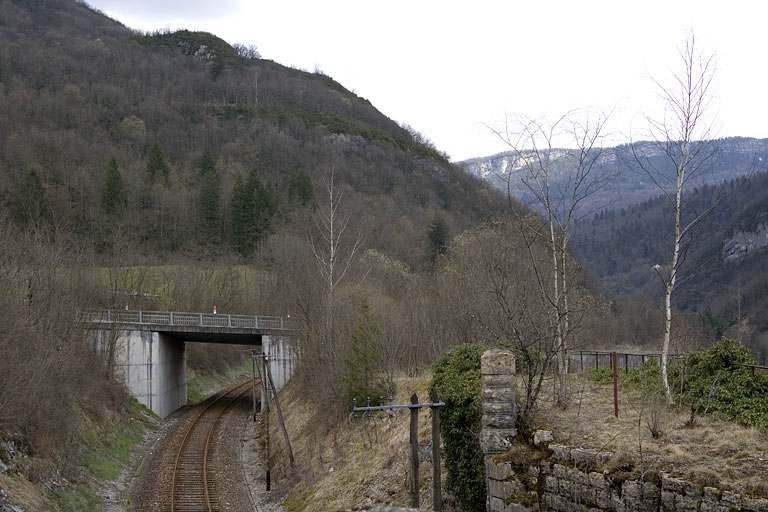 Pont routier, depuis le côté La Cluse (ouest). © Yves Sancey / Région Bourgogne-Franche-Comté, Inventaire du patrimoine - 2007