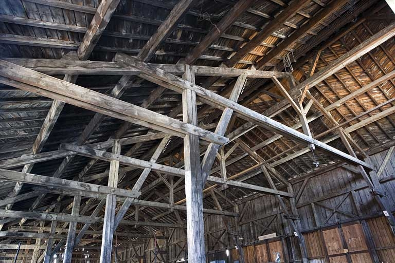 Entrepôt : charpente. © Yves Sancey / Région Bourgogne-Franche-Comté, Inventaire du patrimoine - 2007