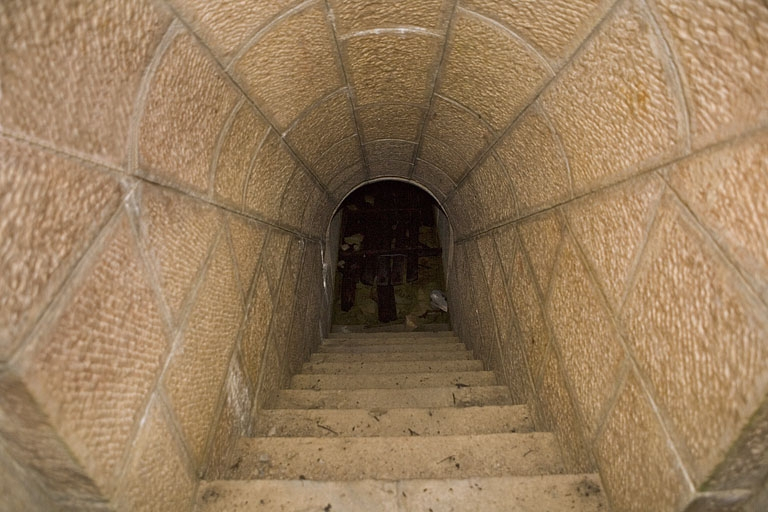 Chambres de mine centrale : escalier. © Yves Sancey / Région Bourgogne-Franche-Comté, Inventaire du patrimoine - 2007