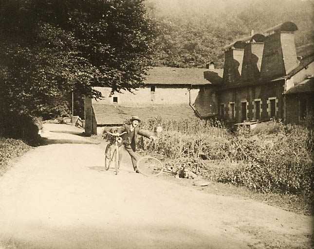 Atelier d'étamerie (?). © Jérôme  Mongreville (reproduction) / Région Bourgogne-Franche-Comté, Inventaire du patrimoine - 2007 Atelier d'étamerie (?). © Jérôme  Mongreville (reproduction) / Région Bourgogne-Franche-Comté, Inventaire du patrimoine - 2007