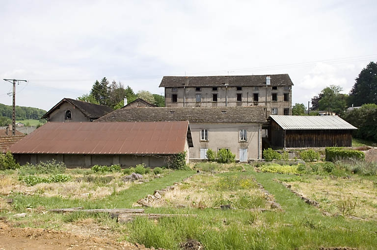 Vinaigrerie, menuiserie et logement ouvrier depuis le sud-ouest. © Jérôme Mongreville / Région Bourgogne-Franche-Comté, Inventaire du patrimoine - 2007