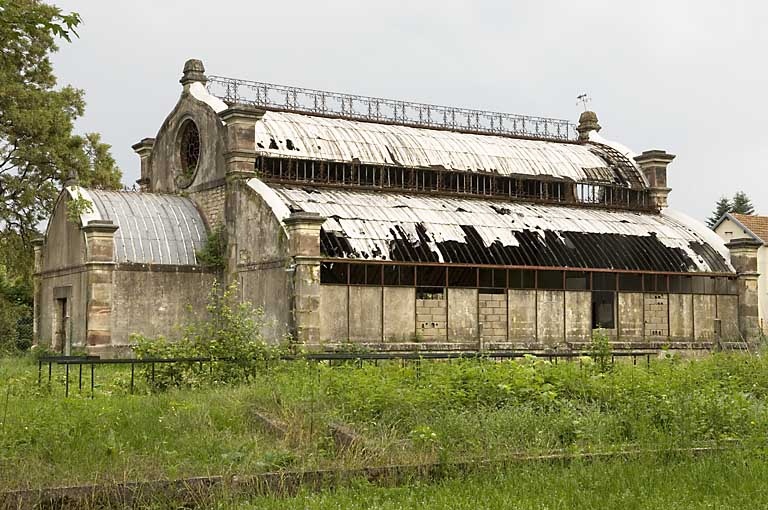 Serre. Façade sud. © Jérôme Mongreville / Région Bourgogne-Franche-Comté, Inventaire du patrimoine - 2007