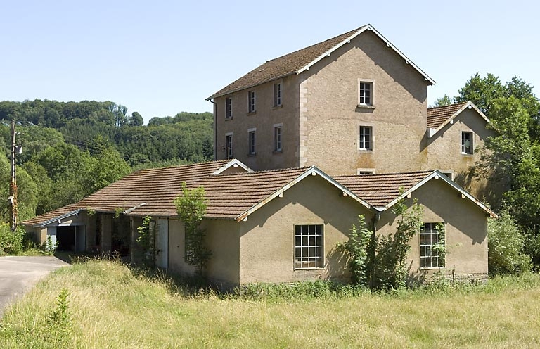 Vue d'ensemble depuis le nord. © Jérôme Mongreville / Région Bourgogne-Franche-Comté, Inventaire du patrimoine - 2007