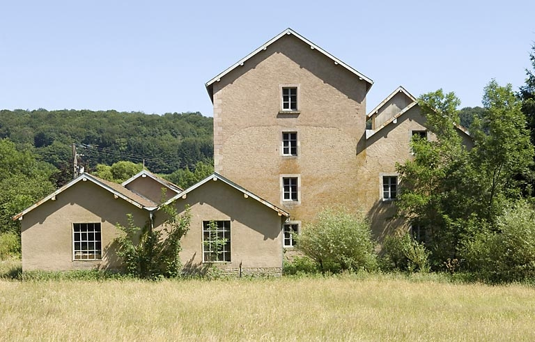 Vue d'ensemble depuis le nord-ouest. © Jérôme Mongreville / Région Bourgogne-Franche-Comté, Inventaire du patrimoine - 2007