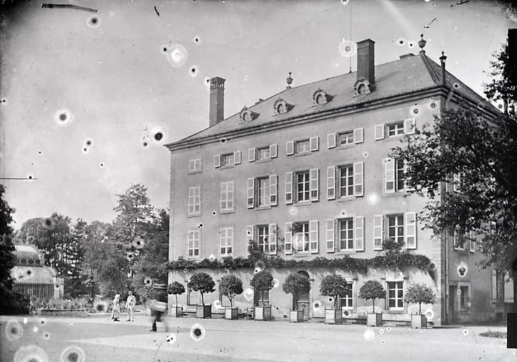 L'ancienne demeure patronale. © Jérôme  Mongreville (reproduction) / Région Bourgogne-Franche-Comté, Inventaire du patrimoine - 2007