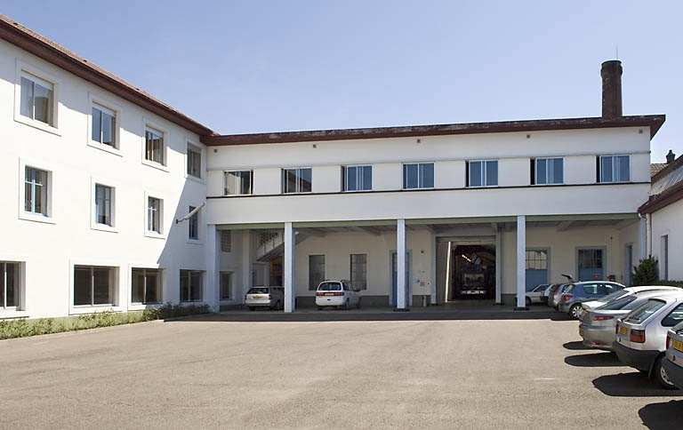 Cour de l'usine. Vue depuis l'ouest. © Jérôme Mongreville / Région Bourgogne-Franche-Comté, Inventaire du patrimoine - 2007