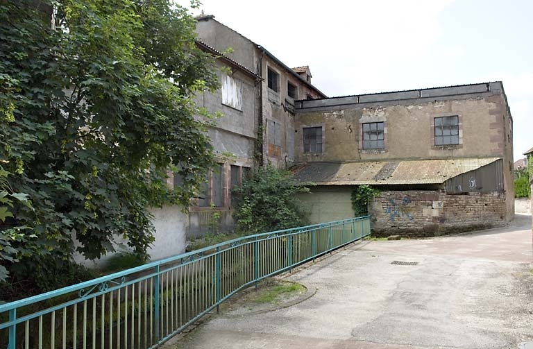 Façades postérieures donnant sur le bief. © Jérôme Mongreville / Région Bourgogne-Franche-Comté, Inventaire du patrimoine - 2007