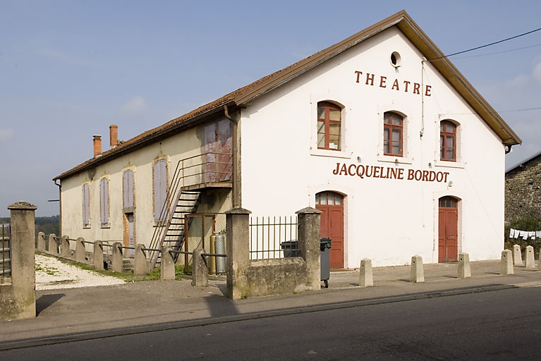 Théâtre Jacqueline Bordot © Jérôme Mongreville / Région Bourgogne-Franche-Comté, Inventaire du patrimoine - 2007 Théâtre Jacqueline Bordot © Jérôme Mongreville / Région Bourgogne-Franche-Comté, Inventaire du patrimoine - 2007