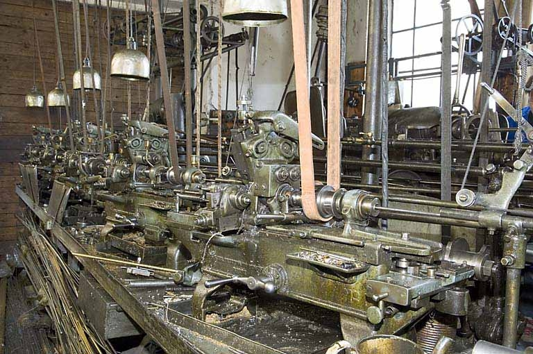 Série de tours à décolleter Petermann (M). © Jérôme Mongreville / Région Bourgogne-Franche-Comté, Inventaire du patrimoine - 2008