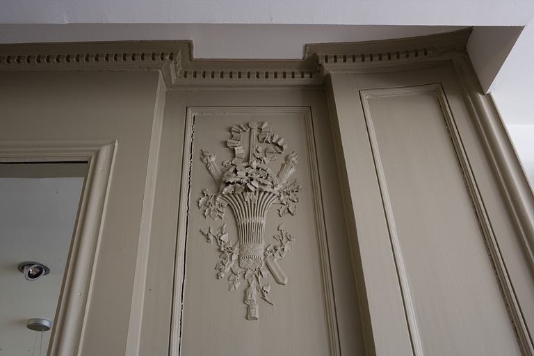 Détail d'un décor représentant l'hiver ornant les lambris d'une pièce du premier étage. © Yves Sancey / Région Bourgogne-Franche-Comté, Inventaire du patrimoine - 2008