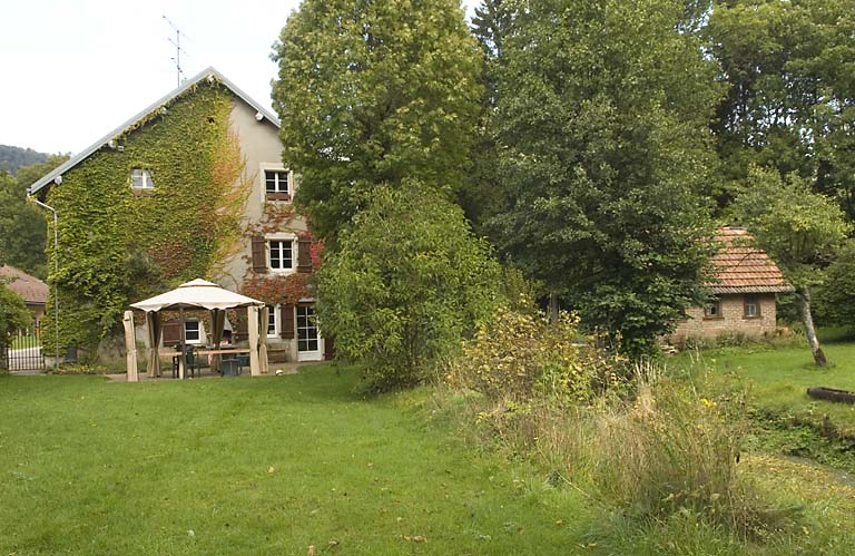 Maison : façade latérale droite. © Jérôme Mongreville / Région Bourgogne-Franche-Comté, Inventaire du patrimoine - 2008