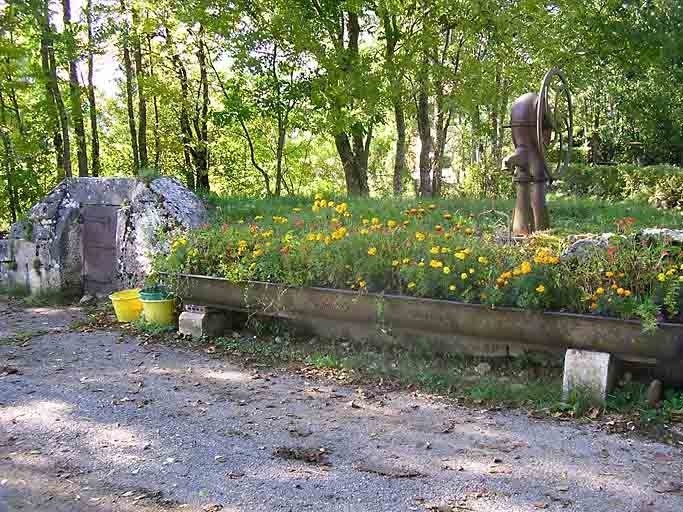 Vue d'ensemble de trois quarts. © Marie-Pierre Reynet / Région Bourgogne-Franche-Comté, Inventaire du patrimoine - 2008