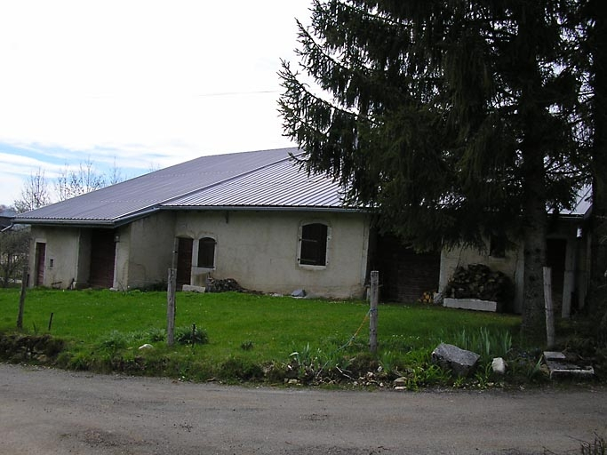 Façade postérieure. © Marie-Pierre Reynet / Région Bourgogne-Franche-Comté, Inventaire du patrimoine - 2008