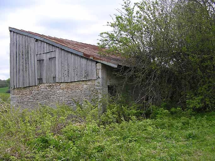 Vue générale du pignon nord-est. © Marie-Pierre Reynet / Région Bourgogne-Franche-Comté, Inventaire du patrimoine - 2008