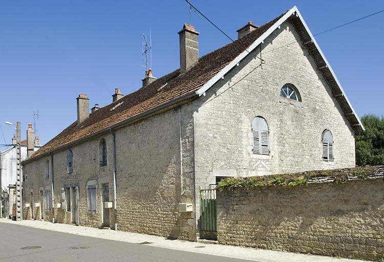 Logement ouvrier depuis l'ouest. © Jérôme Mongreville / Région Bourgogne-Franche-Comté, Inventaire du patrimoine - 2008