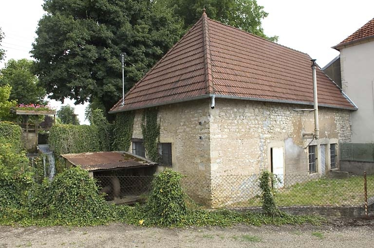 Local de la turbine et atelier. © Jérôme Mongreville / Région Bourgogne-Franche-Comté, Inventaire du patrimoine - 2008