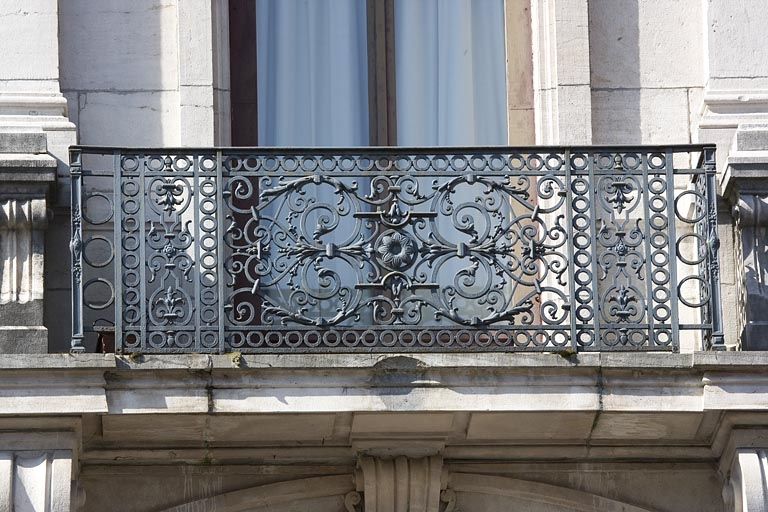 Détail d'un balcon ponctuel. © Yves Sancey / Région Bourgogne-Franche-Comté, Inventaire du patrimoine - 2009