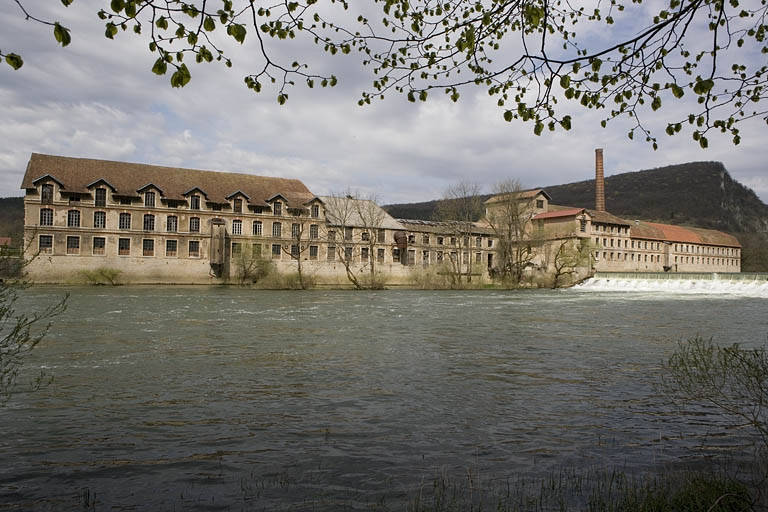 Vue d'ensemble depuis l'aval. © Yves Sancey / Région Bourgogne-Franche-Comté, Inventaire du patrimoine - 2009
