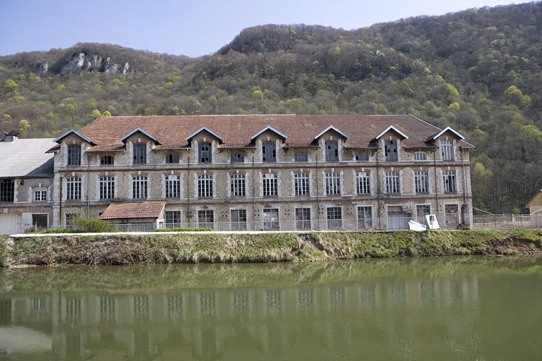 Façade antérieure de l'atelier de façonnage. © Yves Sancey / Région Bourgogne-Franche-Comté, Inventaire du patrimoine - 2009