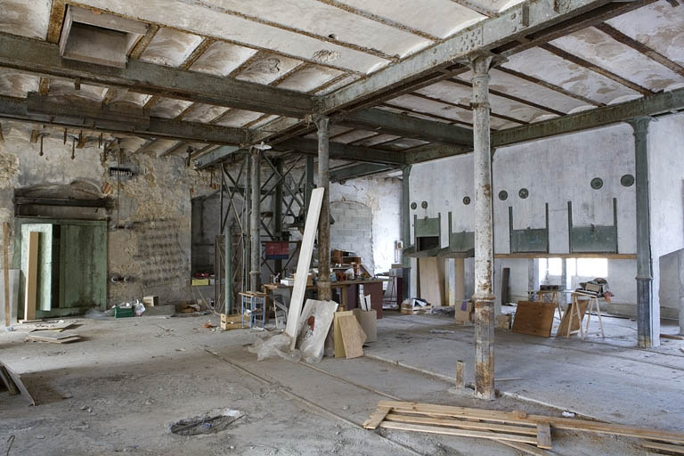 Atelier de préparation de la pâte. Extrémité sud du premier étage. © Yves Sancey / Région Bourgogne-Franche-Comté, Inventaire du patrimoine - 2009