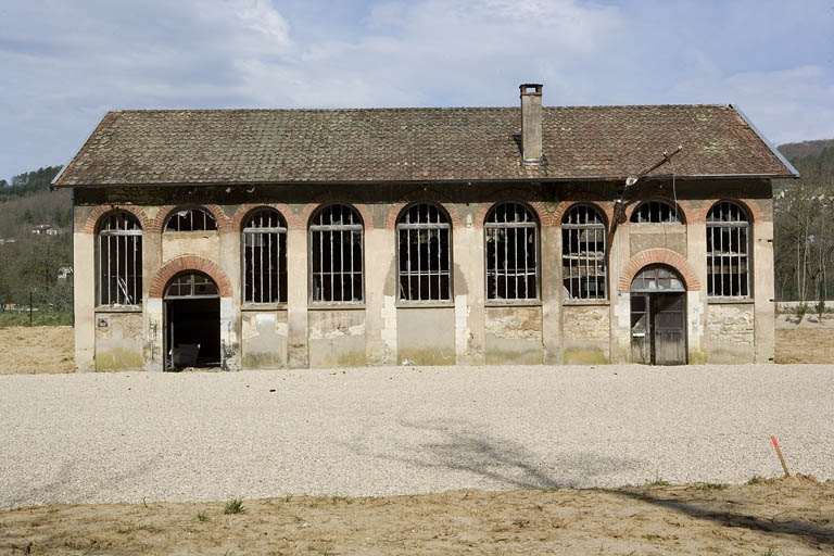 Façade est de l'atelier de réparation. © Yves Sancey / Région Bourgogne-Franche-Comté, Inventaire du patrimoine - 2009