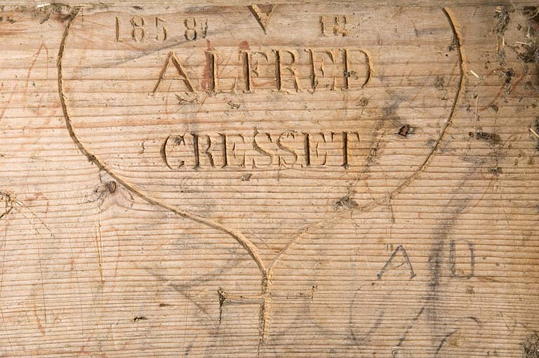Intérieur, la chambre du berger, détail : inscription portant la date 1858. © Jérôme Mongreville / Région Bourgogne-Franche-Comté, Inventaire du patrimoine - 2009