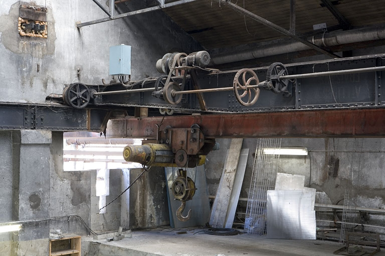 Transformateur électrique. Le pont roulant et son système d'entraînement. © Yves Sancey / Région Bourgogne-Franche-Comté, Inventaire du patrimoine - 2009