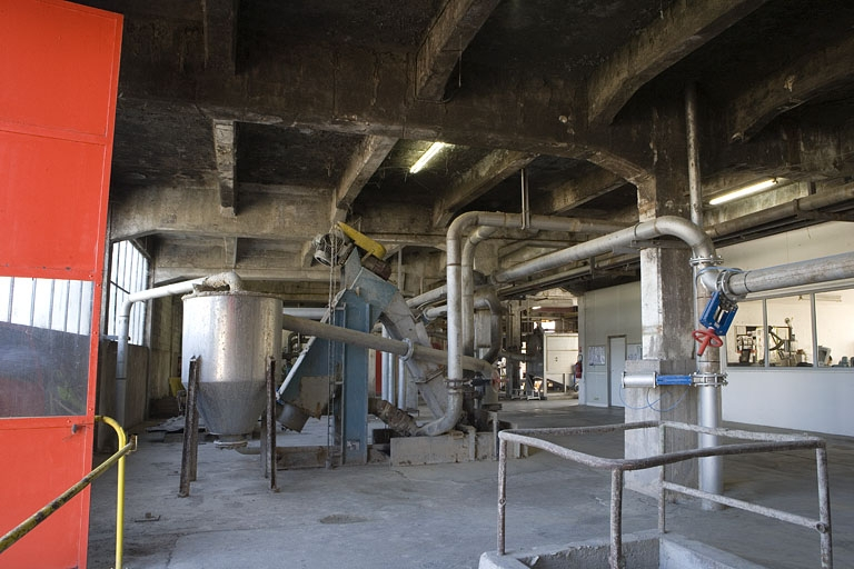 Atelier de trituration. Partie ouest (second étage). © Yves Sancey / Région Bourgogne-Franche-Comté, Inventaire du patrimoine - 2009