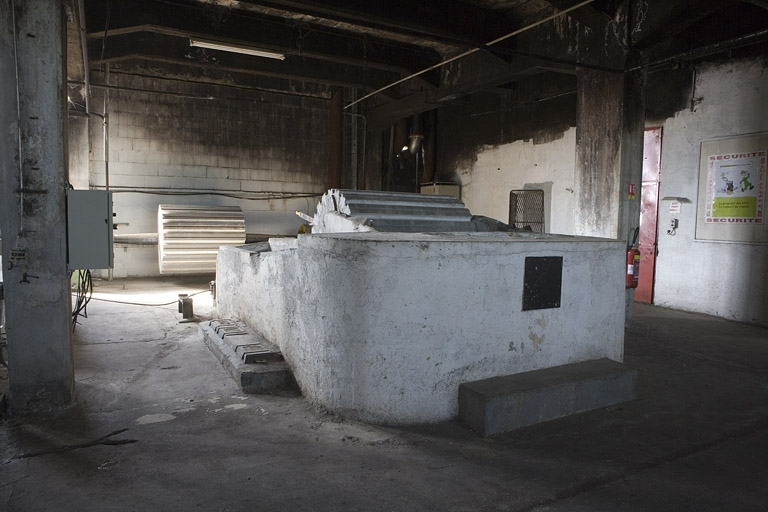 Pile raffineuse. Vue arrière. © Yves Sancey / Région Bourgogne-Franche-Comté, Inventaire du patrimoine - 2009