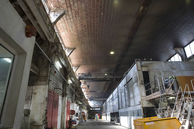 L'atelier de la machine à papier. Plancher supérieur en briques creuses suspendues. © Yves Sancey / Région Bourgogne-Franche-Comté, Inventaire du patrimoine - 2009