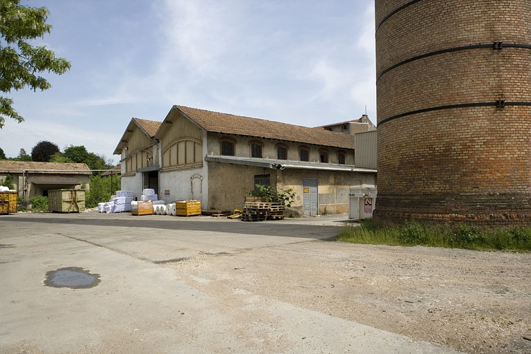 Entrepôt industriel. Pignon ouest. © Yves Sancey / Région Bourgogne-Franche-Comté, Inventaire du patrimoine - 2009