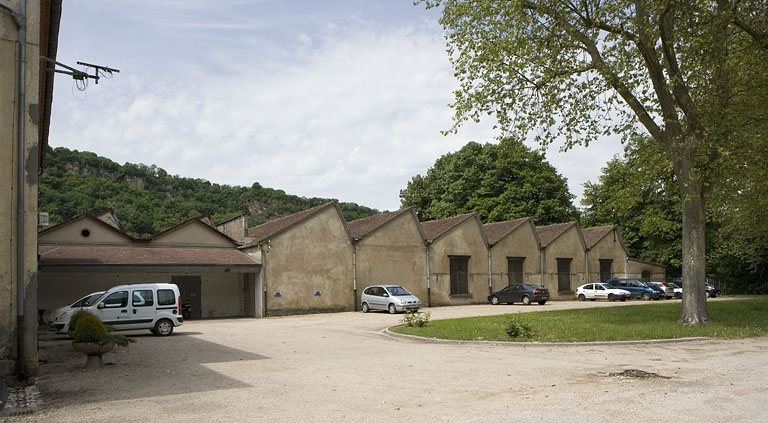 Entrepôt industriel. Pignons des sheds. © Yves Sancey / Région Bourgogne-Franche-Comté, Inventaire du patrimoine - 2009