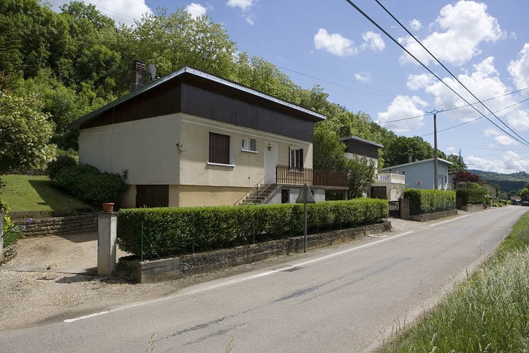 Cité ouvrière du Maroc. Alignement, vue de trois quarts gauche. © Yves Sancey / Région Bourgogne-Franche-Comté, Inventaire du patrimoine - 2009
