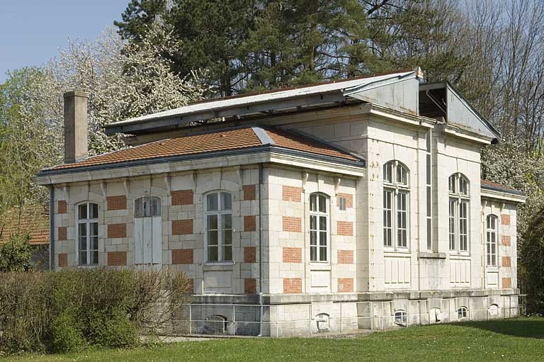 Pavillon de la méridienne, toiture ouverte. © Jérôme Mongreville / Région Bourgogne-Franche-Comté, Inventaire du patrimoine - 2009 Pavillon de la méridienne, toiture ouverte. © Jérôme Mongreville / Région Bourgogne-Franche-Comté, Inventaire du patrimoine - 2009
