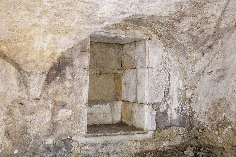 Sous-sol : détail, niche. © Jérôme Mongreville / Région Bourgogne-Franche-Comté, Inventaire du patrimoine - 2009