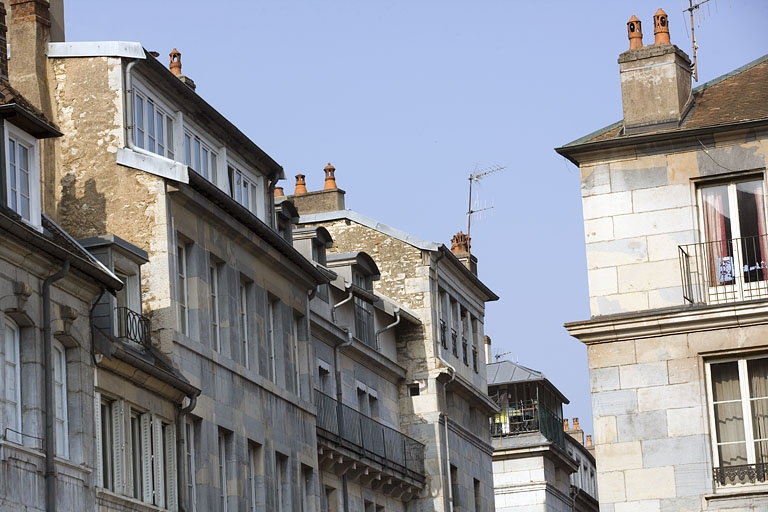 Partie supérieure de la façade sur rue. © Yves Sancey / Région Bourgogne-Franche-Comté, Inventaire du patrimoine - 2009