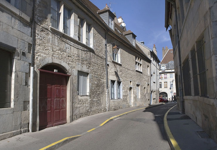 Façade latérale gauche, vue d'ensemble. © Yves Sancey / Région Bourgogne-Franche-Comté, Inventaire du patrimoine - 2009