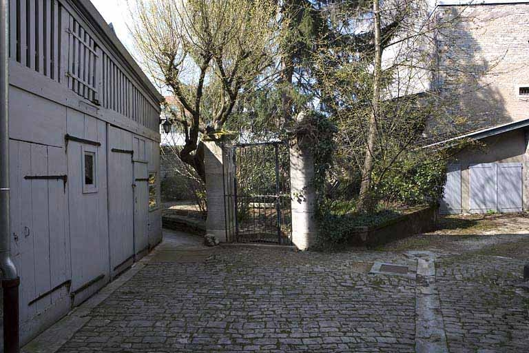 Vue d'ensemble du jardin. © Yves Sancey / Région Bourgogne-Franche-Comté, Inventaire du patrimoine - 2009