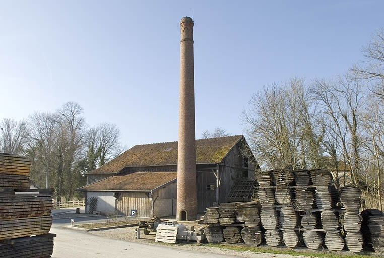 Vue d'ensemble de l'entrée depuis le nord-ouest. © Jérôme Mongreville / Région Bourgogne-Franche-Comté, Inventaire du patrimoine - 2009