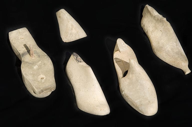 Formes pour chaussures. © Jérôme Mongreville / Région Bourgogne-Franche-Comté, Inventaire du patrimoine - 2009