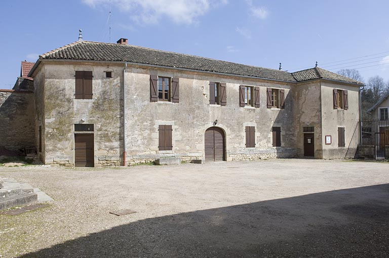 Logement patronal (31 rue Carnot). Dépendance nord. © Jérôme Mongreville / Région Bourgogne-Franche-Comté, Inventaire du patrimoine - 2009