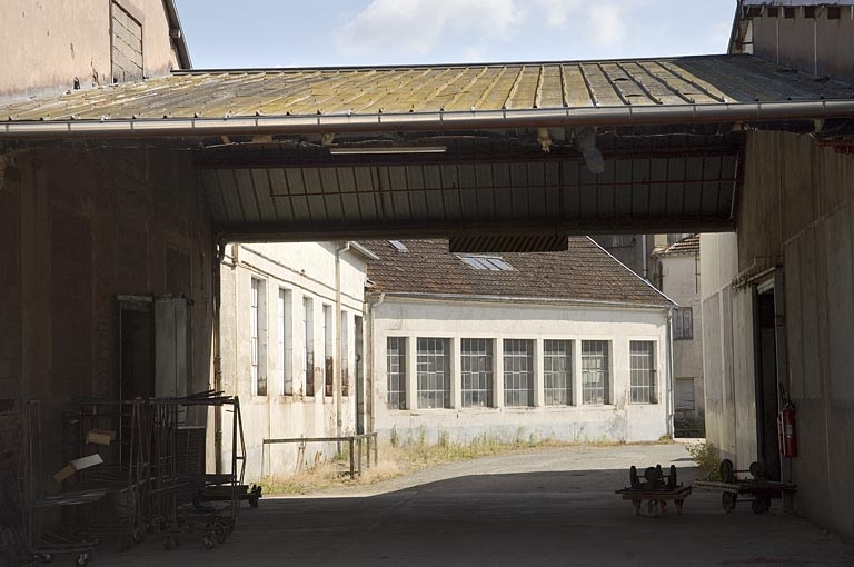 Atelier de fabrication originel. Vue depuis l'ouest © Jérôme Mongreville / Région Bourgogne-Franche-Comté, Inventaire du patrimoine - 2009