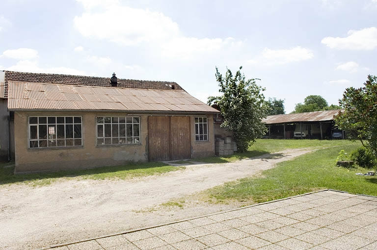 Atelier de fabrication et entrepôt industriel. © Jérôme Mongreville / Région Bourgogne-Franche-Comté, Inventaire du patrimoine - 2009
